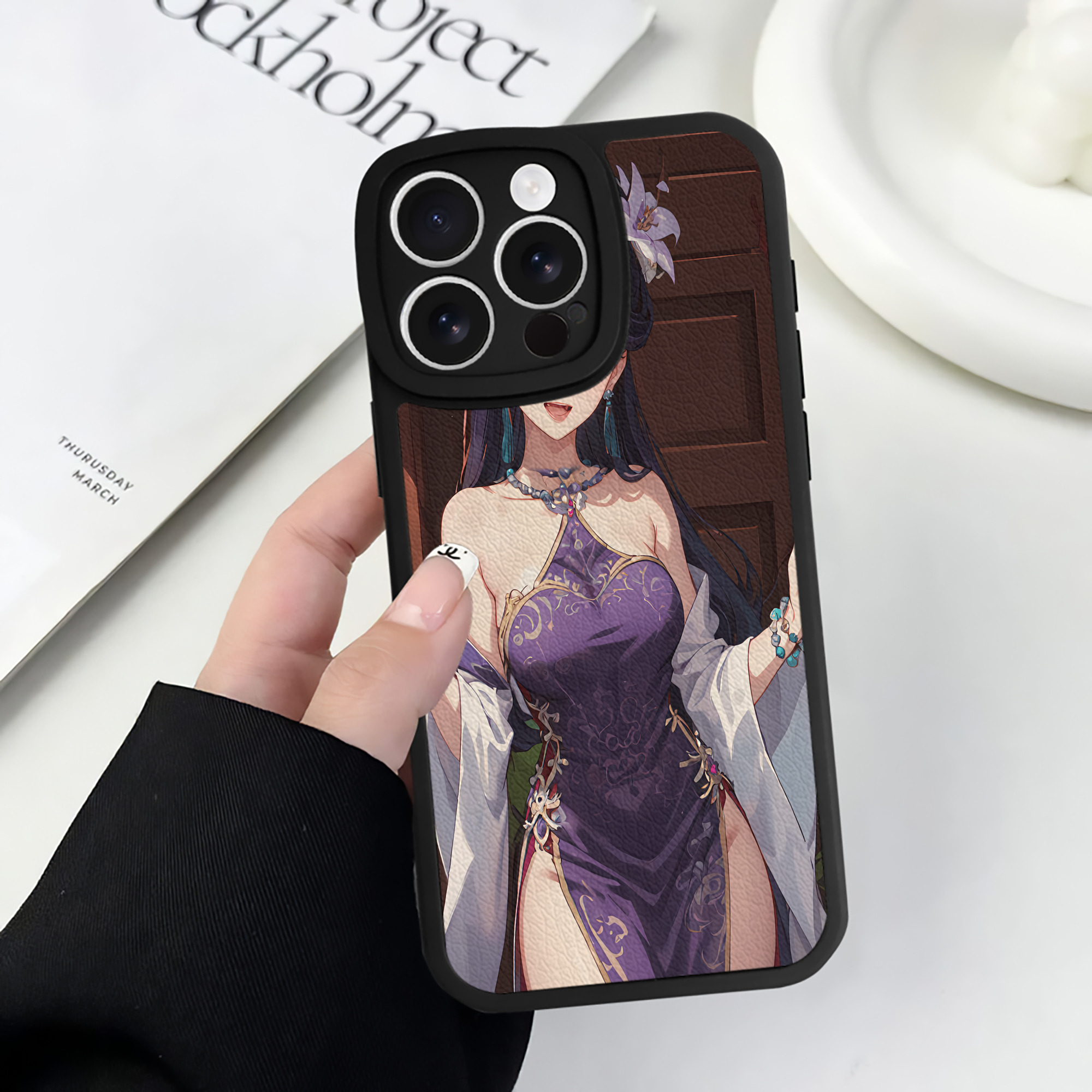 薬屋のひとりごと The Apothecary Diaries 【iPhone 16シリーズ対応】シリコンスマホケース（レザー調） 材質：シリコン